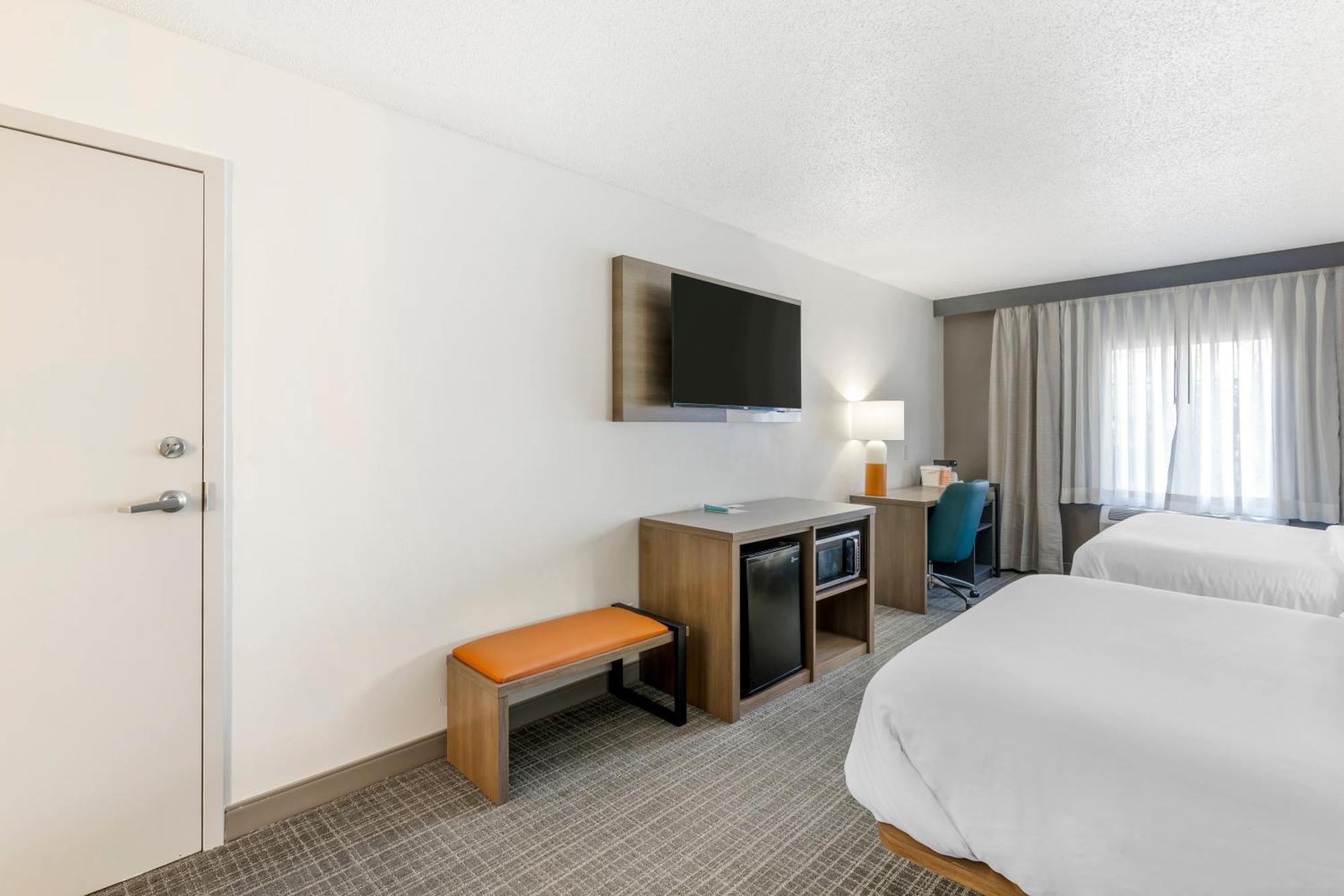 Comfort Inn & Suites Louisville Airport Fair & Expo Luaran gambar