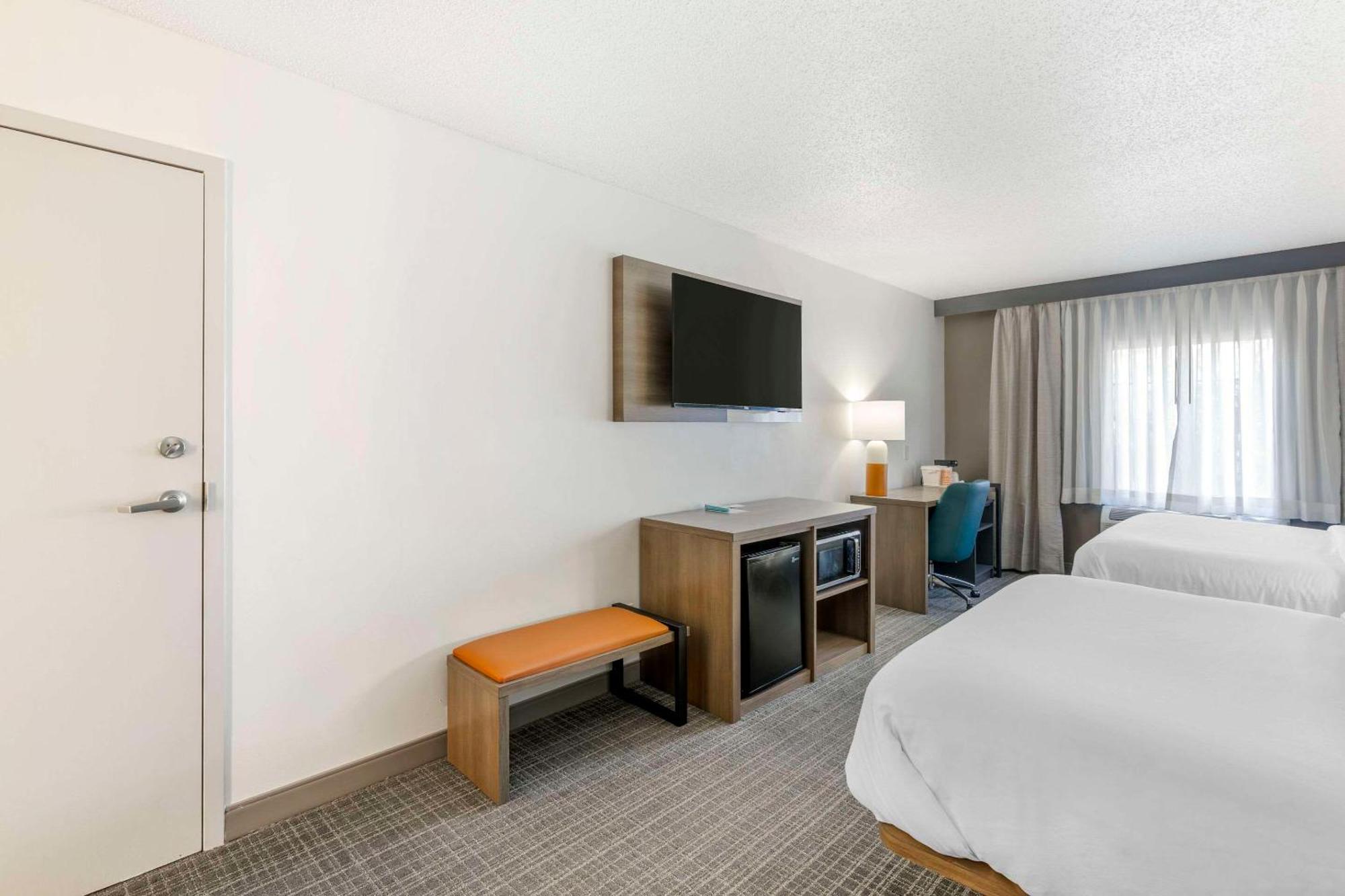 Comfort Inn & Suites Louisville Airport Fair & Expo Luaran gambar