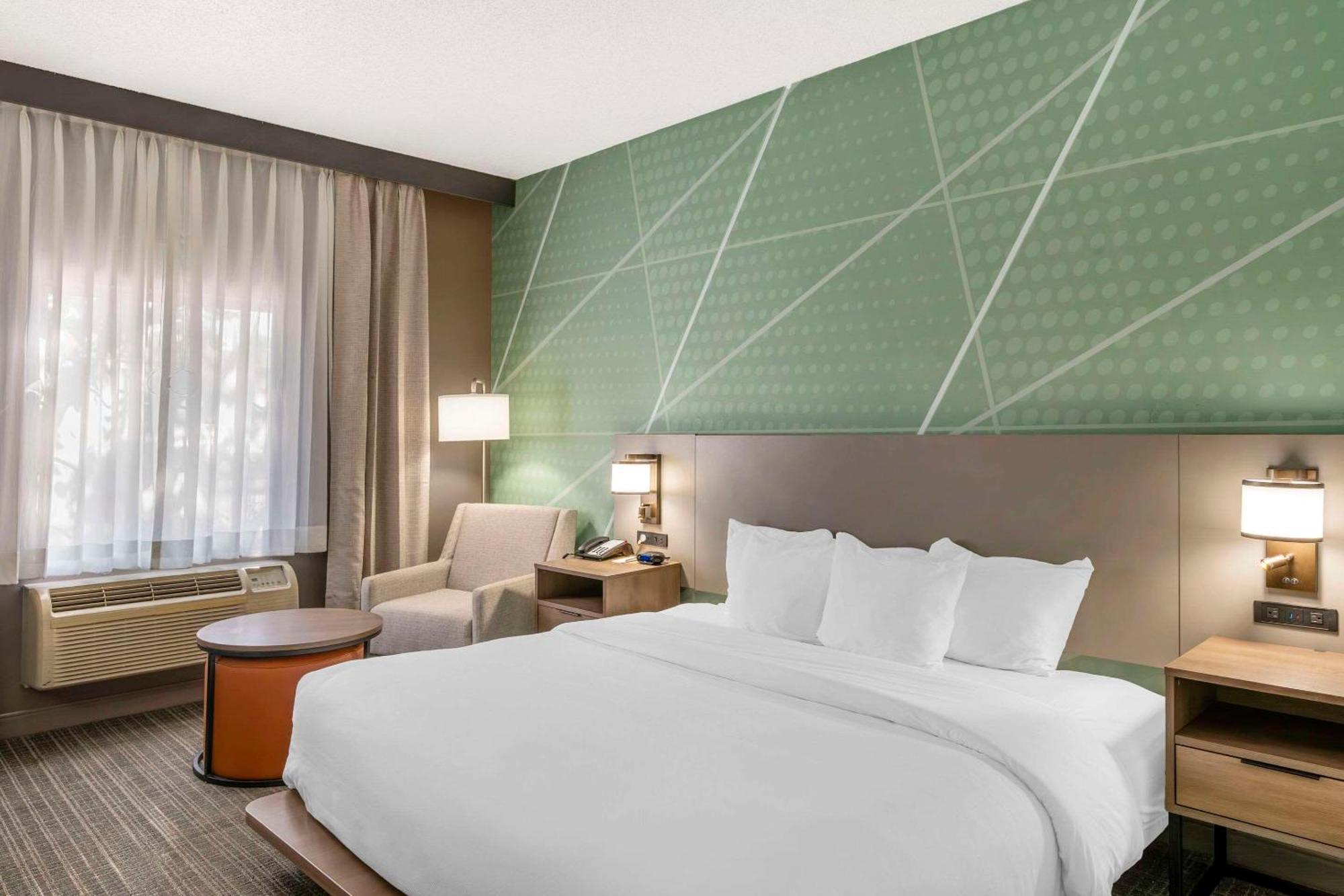 Comfort Inn & Suites Louisville Airport Fair & Expo Luaran gambar